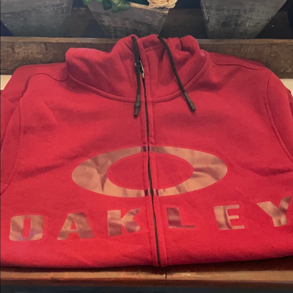 Oakley Maroon Hoodie NWOT. XL